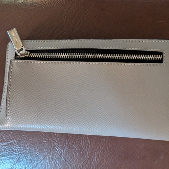 Kate Spade White and Gray Clutch, Unused - Picture 4 of 5